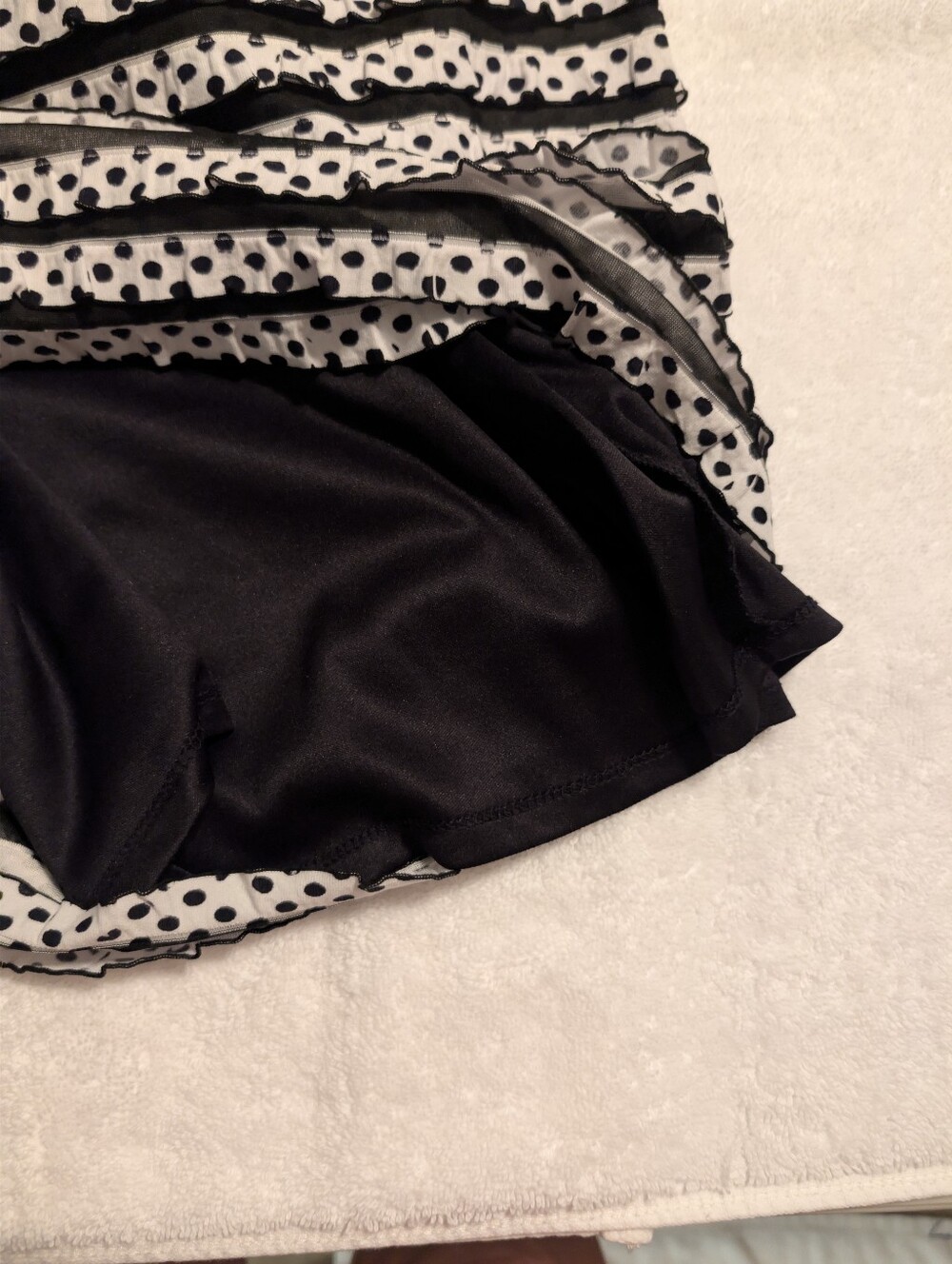 Ronni Nicole Black and White V-Neck Polka Dot Stripe Midi Dress - Picture 9 of 13